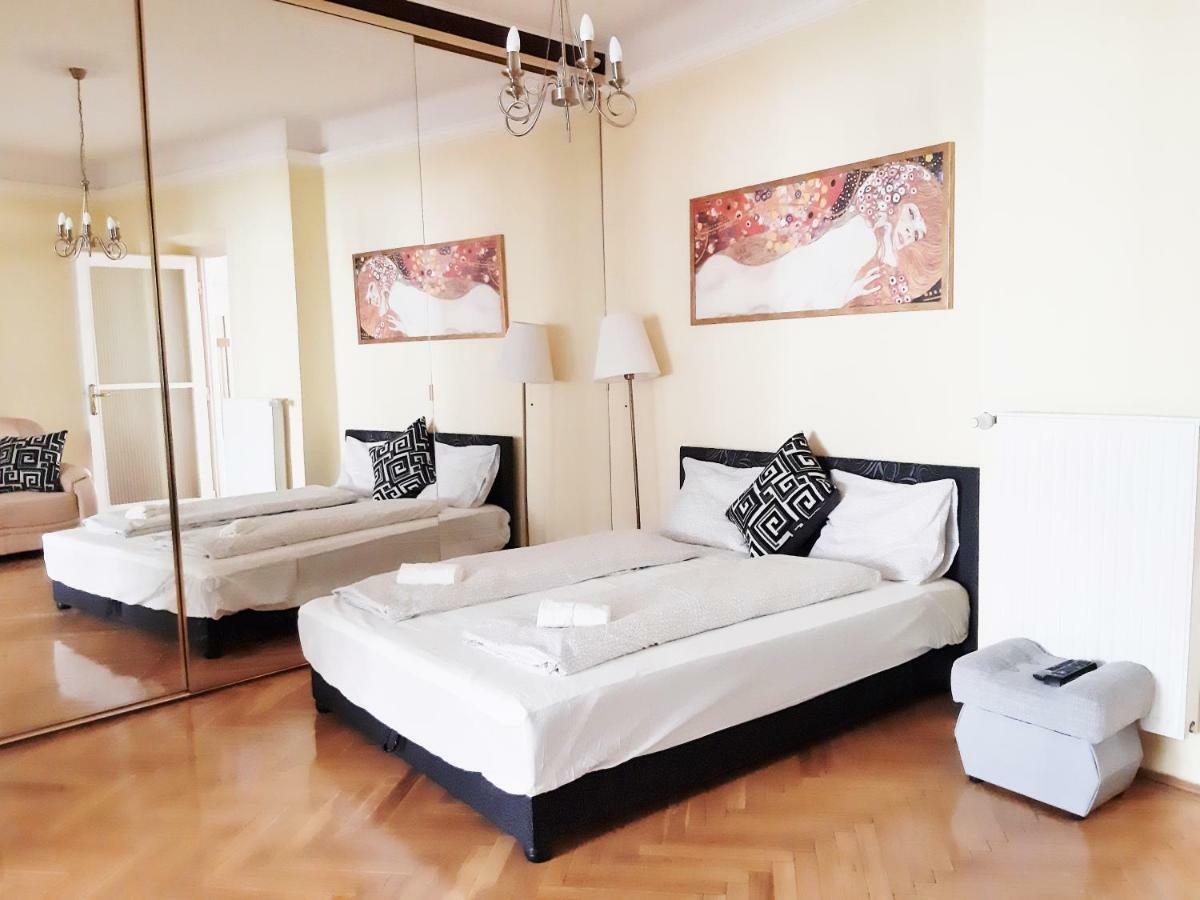 Gold Rose Apartment With 3 Rooms Budapest Exterior photo